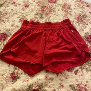 lululemon tracker short size 8